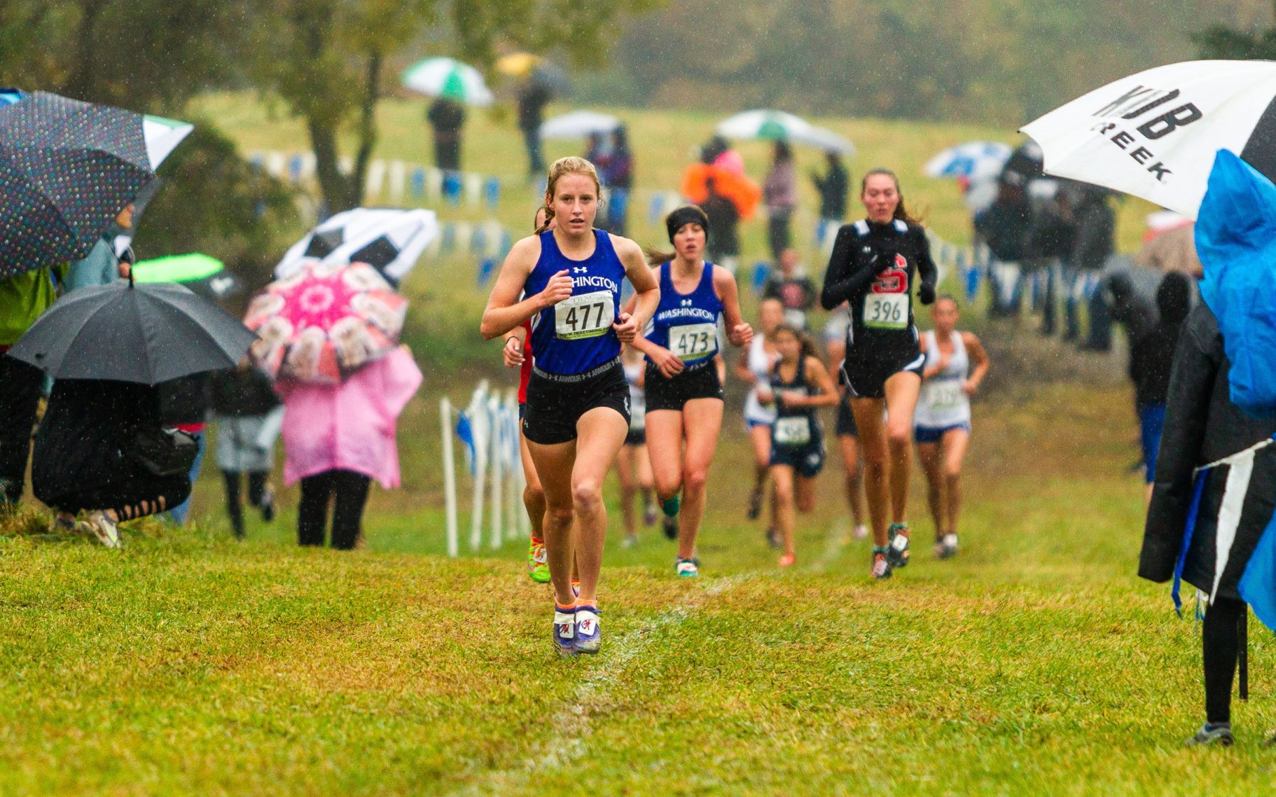 Class 4 District 3 girls cross country